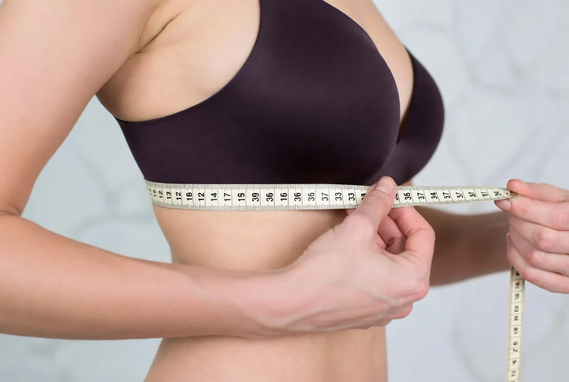 How to measure underbust band size